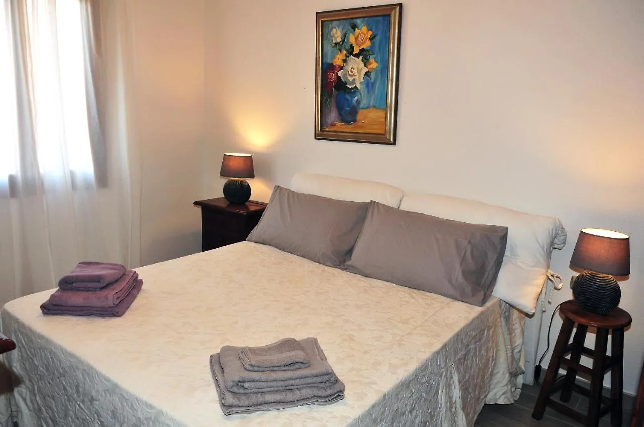 Couette-café Bed and Breakfast Brezza Di Mare à San Teodoro  Italie