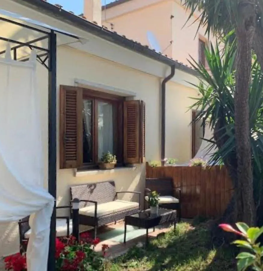 Brezza Di Mare Bed & Breakfast San Teodoro   San Teodoro (Sardinia)